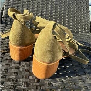 New Steve Madden Olive Green Sandals (8)